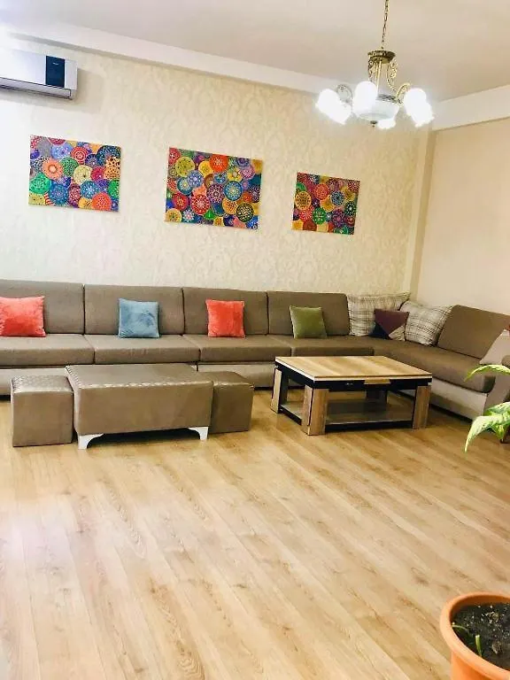 Bellissima Apartment In The City Center Tiflis